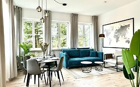 E&K Living - City Central - Design Apartment - Kitchen - Free Parking